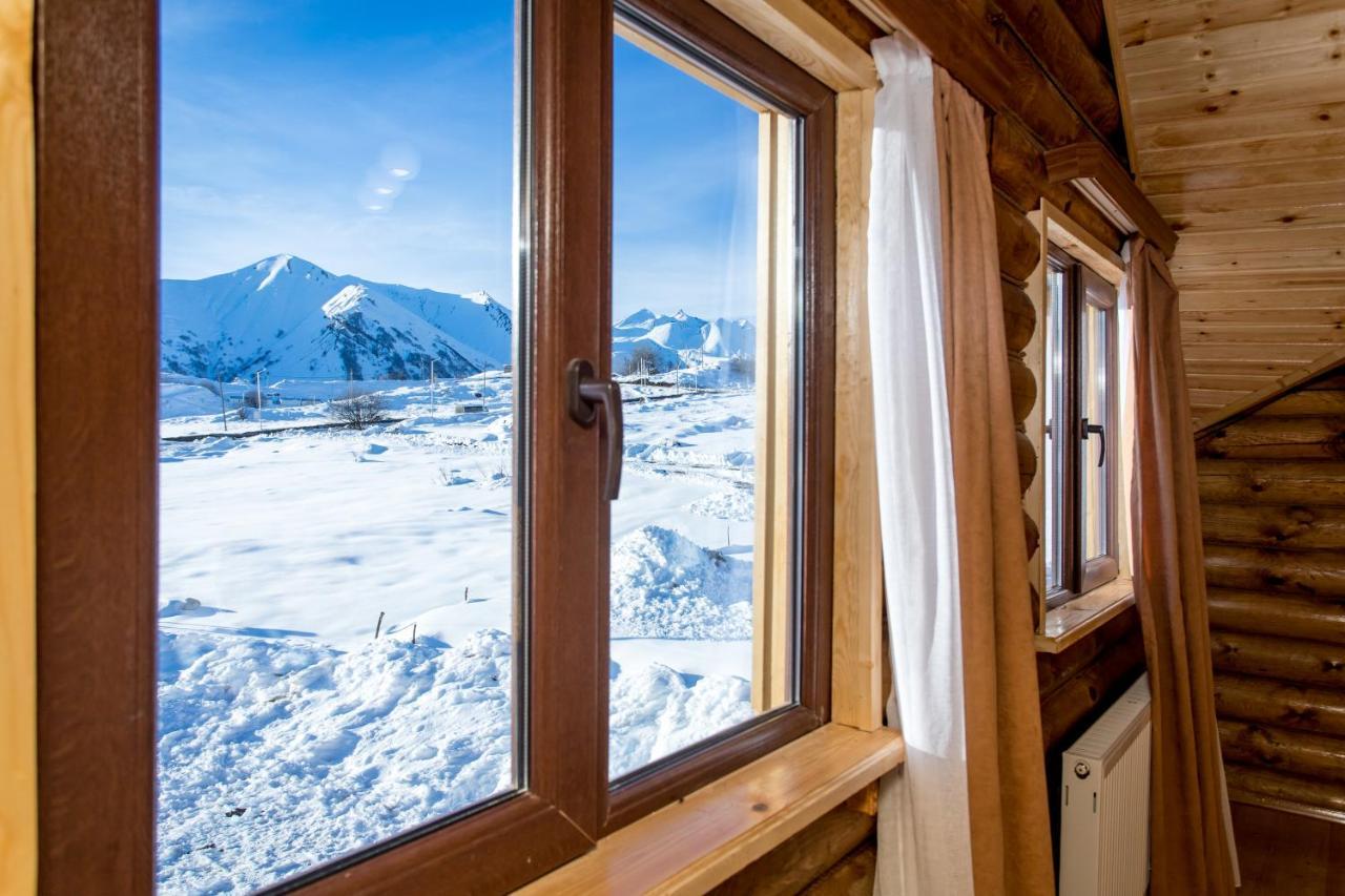 Snow Time Eco Chalet Gudauri Eksteriør billede